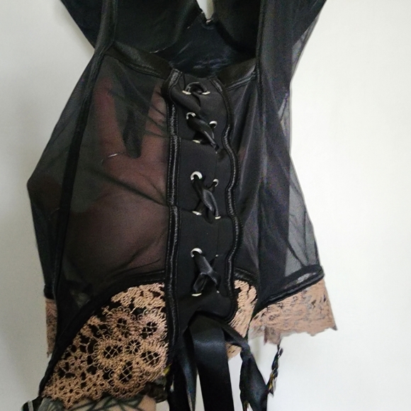 Nwot Victoria secrets bustier lace up corset - Picture 5 of 10
